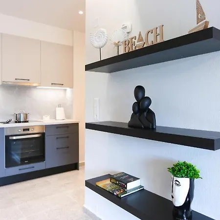 Dione Seaside Apartment Hersonissos (Crete)