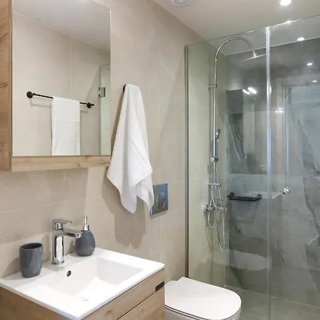 아파트 Dione Seaside