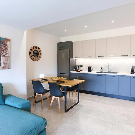 Dione Seaside Apartment