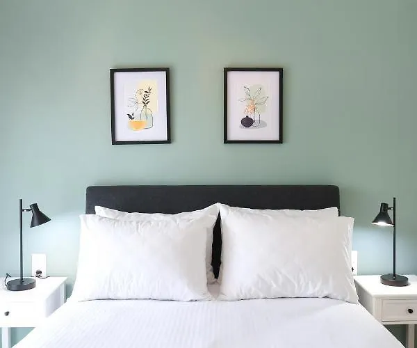 Dione Seaside Apartament *