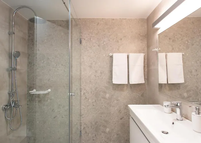 شقة Dione Seaside *