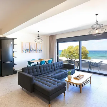 Апартаменты Dione Seaside